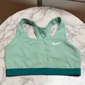 Nike Women's Dri-Fit Sports Bra size M